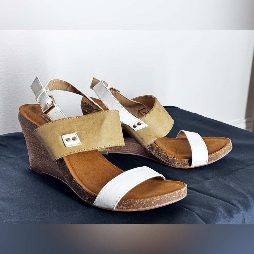 Skechers Brown and White Wedge Sandals